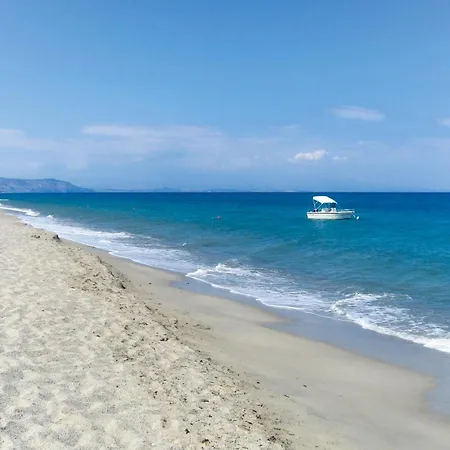 Apartament 1 Bedroom Amazing In Stalettì