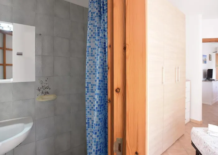 1 Bedroom Amazing In Apartment